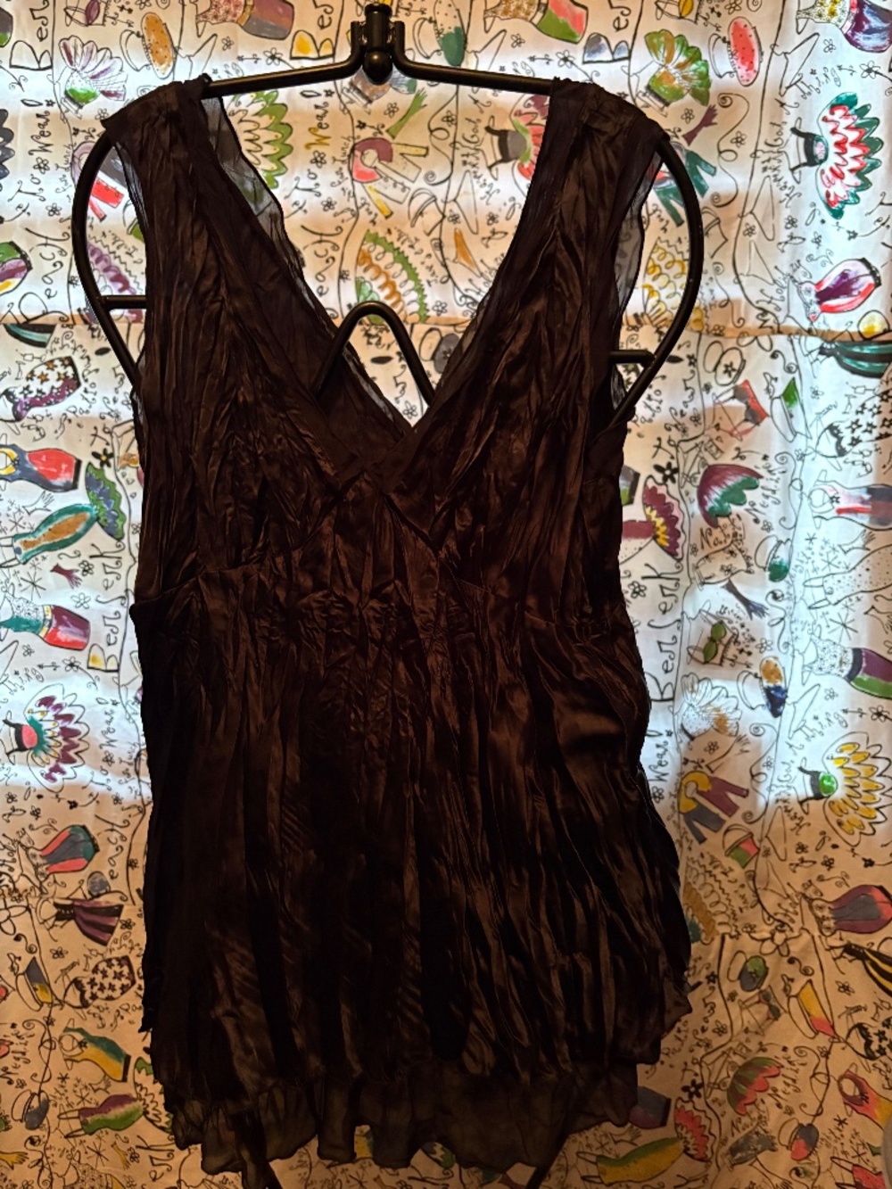 Crinkle satin v-neck top